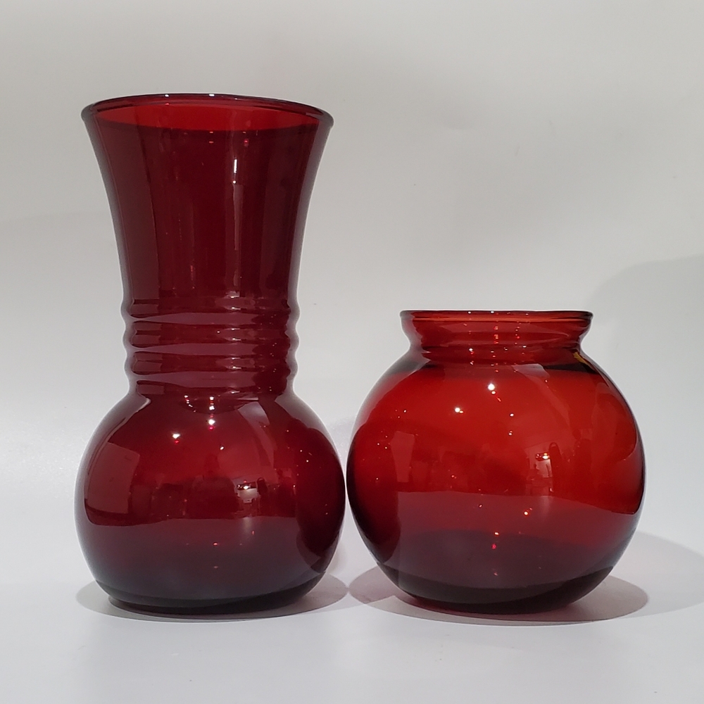 (2)Vntg Royal Ruby 6" Flower Vase & 4" Ivy Ball Vase by Anchor Hocking 🇺🇸